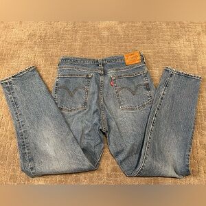 Levi’s wedgie womens size 29